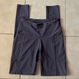 XS Victoria SPORT leggings w/pockets